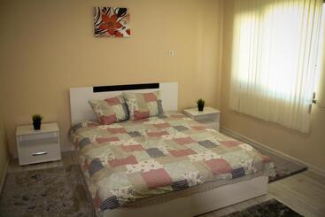 פנסיון къща карби