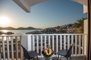 Kalypso Suites Hotel   Adults Only