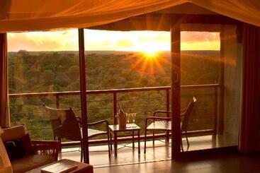 酒店 Victoria Falls Safari Club