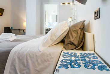 تختخواب و صبحانه Cortile Umberto I