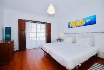 شقق خاصة سياحية Carlos House   Baleal Beach, Sunny Balcony, Shared Pool