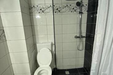 פנסיון Casa Alle