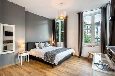 هتل Hôtel Cathédrale Liège
