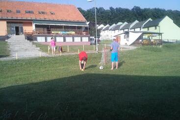 Pensione Turistická Ubytovňa Hotel Divin