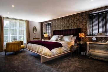 ホテル Broomhill Estate Boutique Art