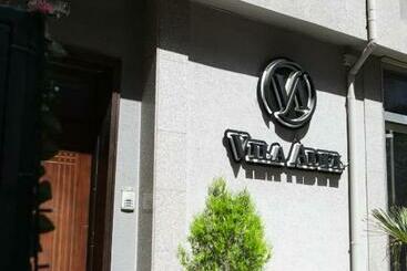 בית מלון כפרי Vila Adel