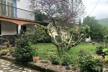 דירות לתיירים T2 Meublé Prats De Mollo Fr 1 659 59