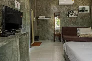 Hotel-cápsula ศศิธารา การ์เด้นท์