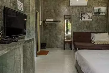 Hotel Càpsula ศศิธารา การ์เด้นท์