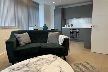 آپارتمان‌های توریست‌ها Charles Hope London Brentford