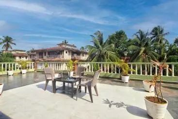 ホテル Swaaraj Stay At Goa