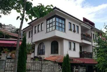 Пансион Vila Natalia