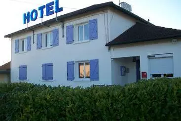 Hotelli Au Charme Du Levat