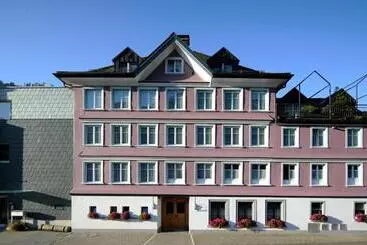 ホテル Restaurant Rössli