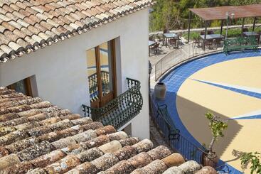 Сельский отель Eco Hotel Con Encanto Masía La Mota B&b