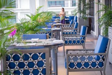 酒店 U Sathorn Bangkok