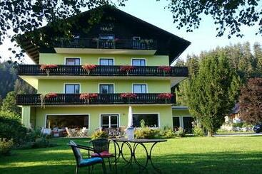 ペンション Retro Hotel Igelheim