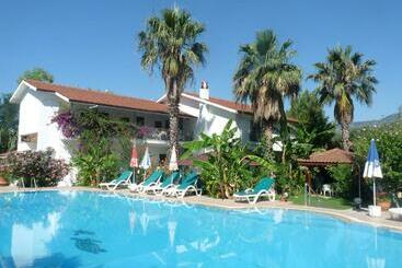 צימר Dalyan Garden Pension