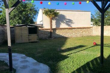 ツーリストアパートメント Belle Maison De Ville Tout Confort