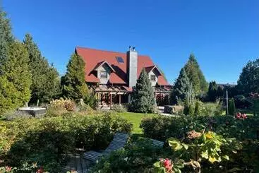 Turistihuoneistot Chalet Arduina, Wintergarten&saunahaus, Naturpark Hohes Venn  Eifel