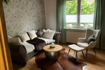Turistihuoneistot Ferienwohnung Am Kirschenbaum
