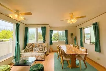Turist apartmanları 【new】海まで徒歩10秒!気持ちの良い潮風と充実の設備!シーフロントおつまるで素敵な海辺ステイを!