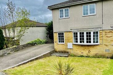 ツーリストアパートメント Stunning Beautiful 4 Bed House In South Wales
