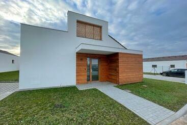 ツーリストアパートメント Apartmán Pálavská Brána