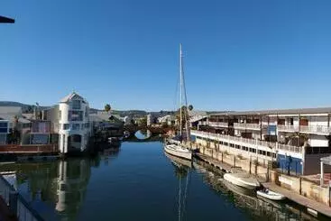 ツーリストアパートメント Belle View @ Knysna Quays