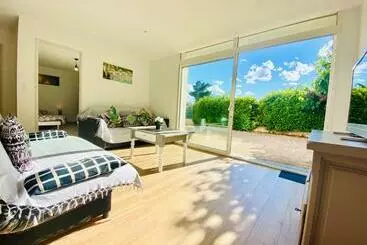 Appartamenti turistici Gîte Euphrasie Piscine Privée Confort 3 étoiles