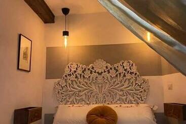 ツーリストアパートメント La Barchetta Di Carta Loft A Soriano Nel Cimino