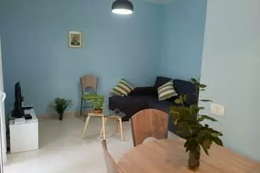 آپارتمانهای توریستها Marvi S Gated Beach Area Apt