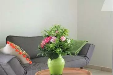 Turistihuoneistot Schickes Wohnstudio Mit Garten Am Aasee