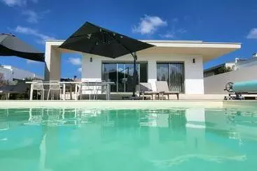 ツーリストアパートメント Villa Silver Coast