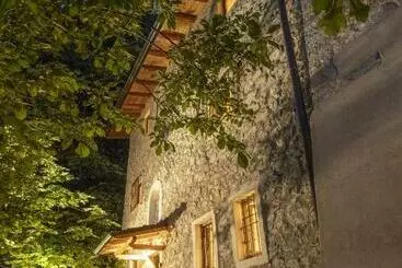 ツーリストアパートメント La Casa Del Bosco