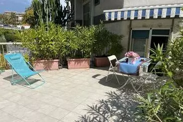 Turistihuoneistot La Terrazza Di Villa Ilaria