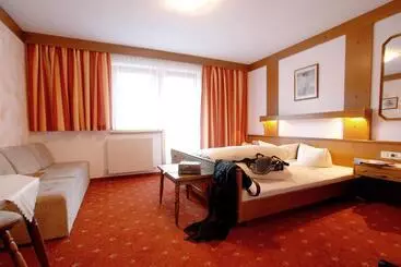 ベッドアンドブレックファースト Landhaus Engadin