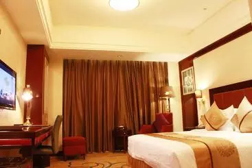 Отель Golden Ray International