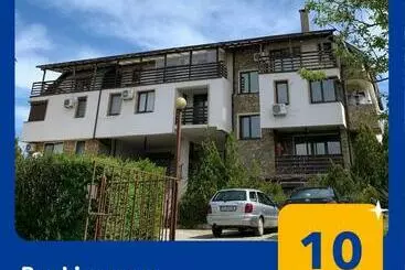 آپارتمان‌های توریست‌ها апартамент Silver Star