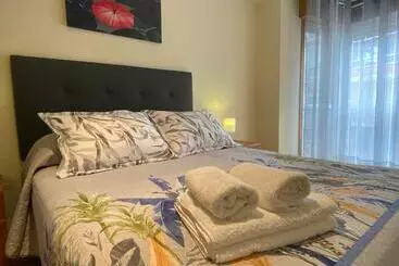 ツーリストアパートメント Apartamento Funcional Lalin Centro