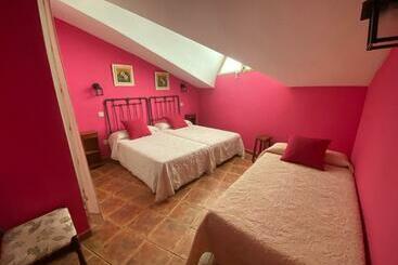 ツーリストアパートメント Casa Rural Luna Del Tiétar