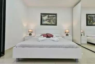 Appartements touristiques Sea View Apartment