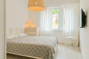 Apartamentos turísticos The Simple Place ~ Close To Slaveykov Square