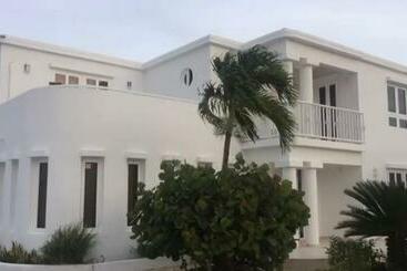 Apartaments turístics Eagle Beach Casa Magica