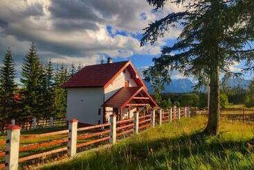 Ferienwohnungen Ethno House Fairytale Zabljak