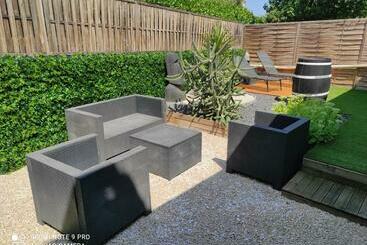 דירות לתיירים Agreable Maison De Ville