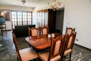 Apartamenty turystyczne Depto 6 Ambientes Plena Ciudad De Mendoza!