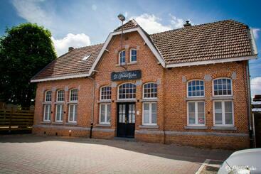 관광객 아파트 Halte St. Christophe