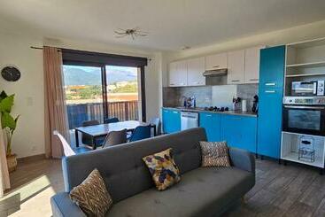 דירות לתיירים Super T3 Vue Mer Et Montagne. Idéalement Situé