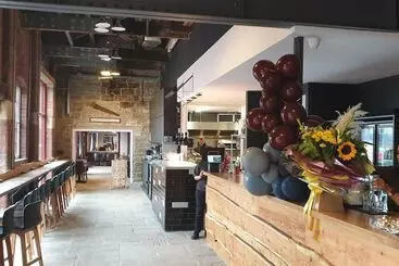 ツーリストアパートメント Buck   En Suite Room In Canalside Guesthouse